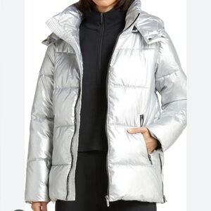 NWT Zella snow puffer jacket XS